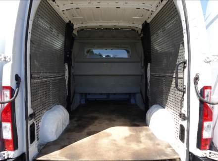 Renault - Master