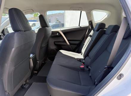 Toyota - RAV 4