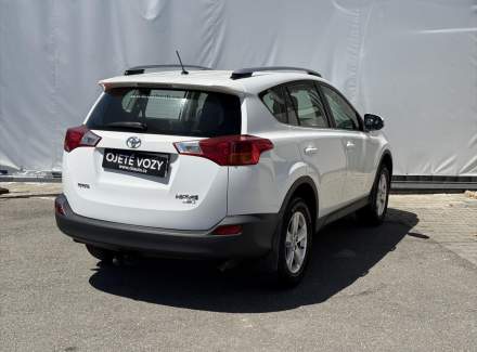 Toyota - RAV 4