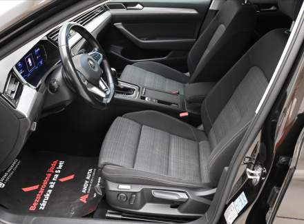 Volkswagen - Passat