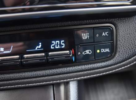 Toyota - Auris