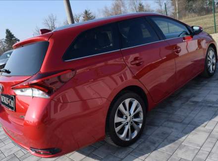 Toyota - Auris