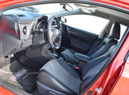 Toyota - Auris
