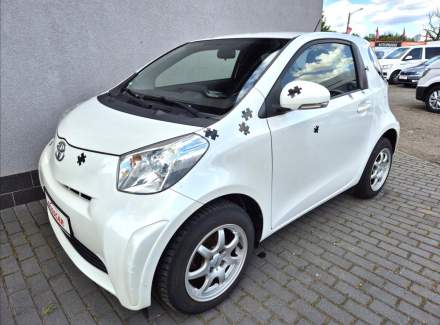 Toyota - iQ