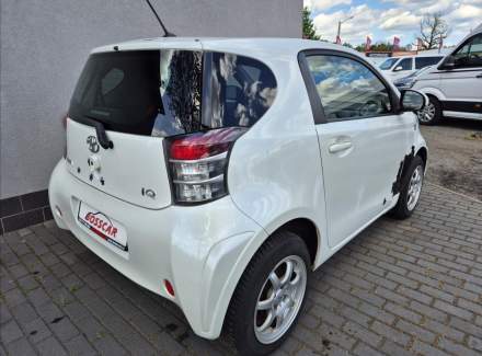 Toyota - iQ