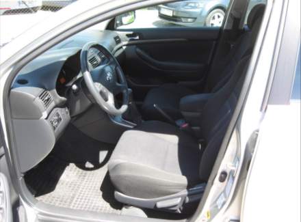 Toyota - Avensis