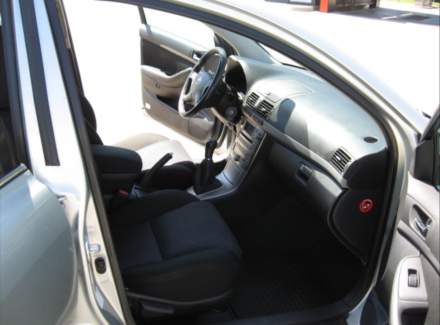 Toyota - Avensis