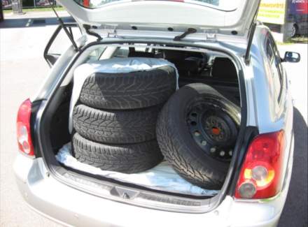 Toyota - Avensis