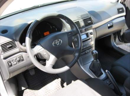 Toyota - Avensis