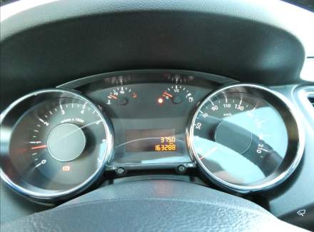 Peugeot - 5008