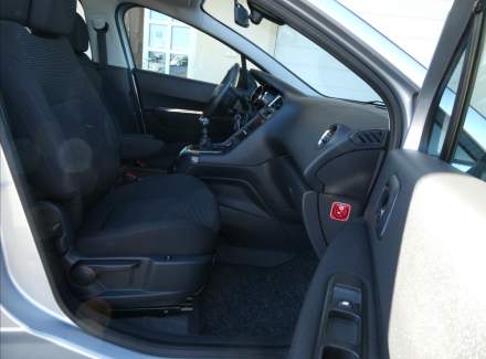 Peugeot - 5008