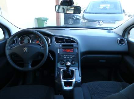Peugeot - 5008