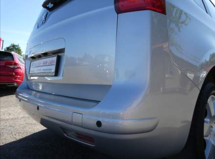 Peugeot - 5008