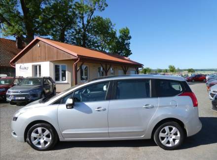 Peugeot - 5008