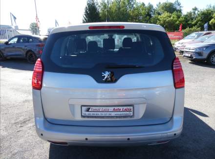 Peugeot - 5008