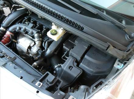Peugeot - 5008