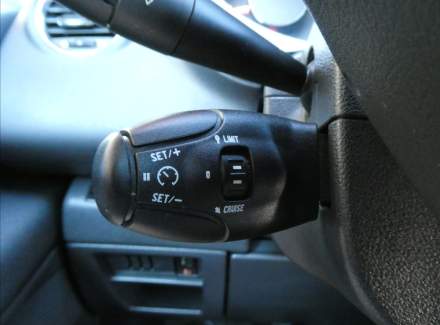 Peugeot - 5008