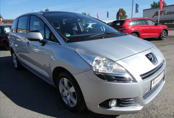 Peugeot - 5008