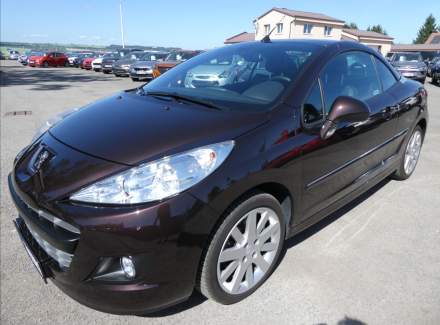Peugeot - 207