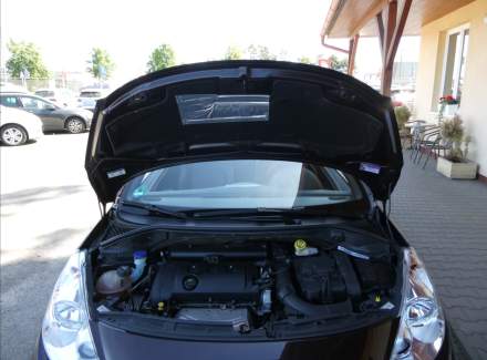 Peugeot - 207
