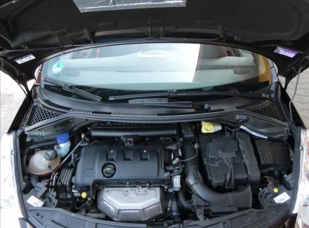 Peugeot - 207