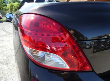 Peugeot - 207