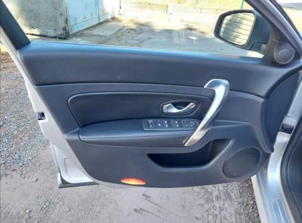 Renault - Latitude