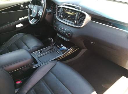 Kia - Sorento