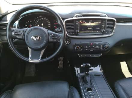 Kia - Sorento