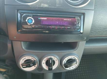 Mitsubishi - Colt