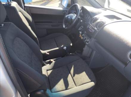 Mitsubishi - Colt