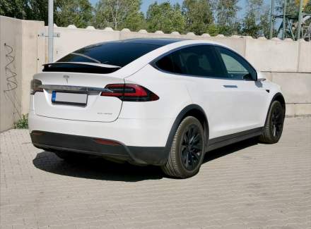 Tesla - Model X