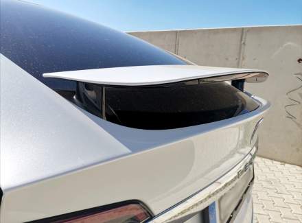 Tesla - Model X