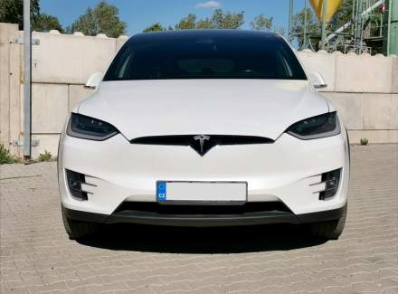 Tesla - Model X
