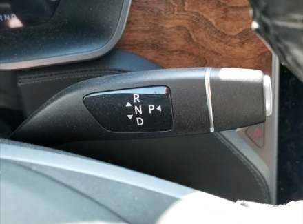 Tesla - Model X
