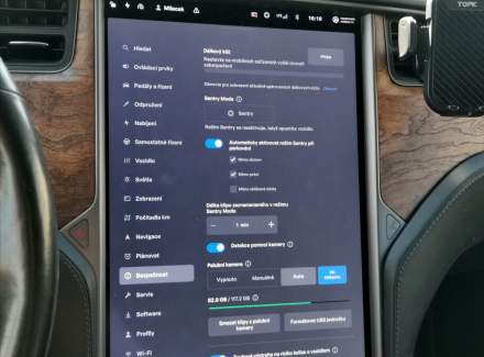 Tesla - Model X