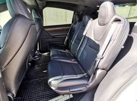 Tesla - Model X