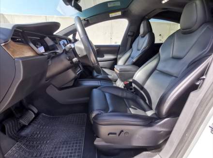 Tesla - Model X