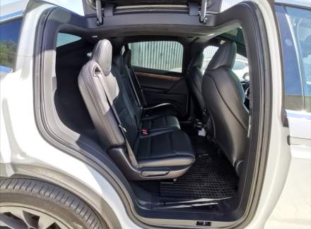 Tesla - Model X