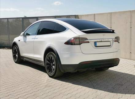 Tesla - Model X