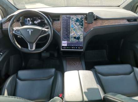 Tesla - Model X
