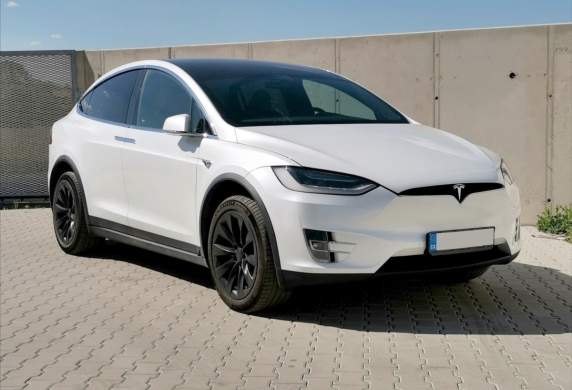 Tesla - Model X