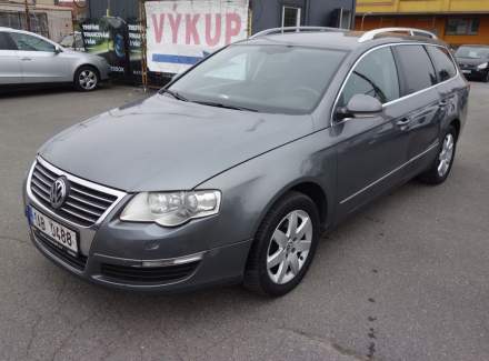 Volkswagen - Passat