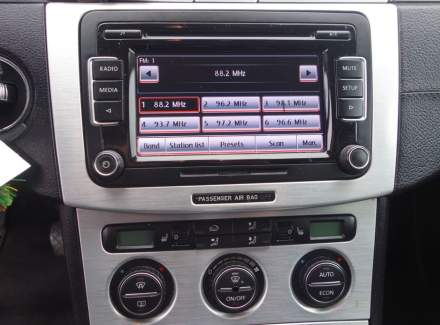 Volkswagen - Passat