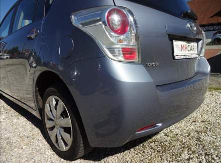 Toyota - Verso