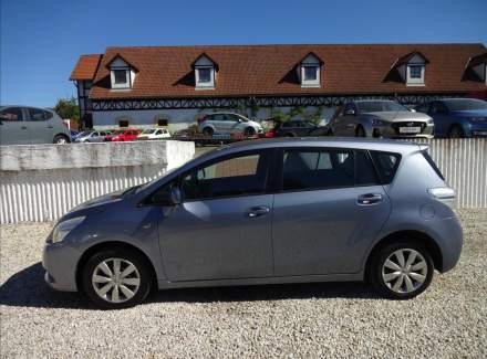 Toyota - Verso