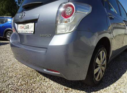 Toyota - Verso