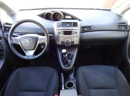 Toyota - Verso