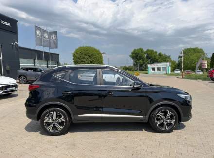 MG - ZS