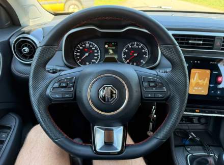 MG - ZS